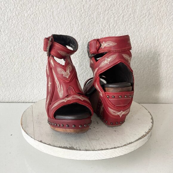 Lane Boots LEXINGTON Womens Red Wedges 7.5 Western Sandals Cowgirl Wooden Heels - Picture 11 of 11